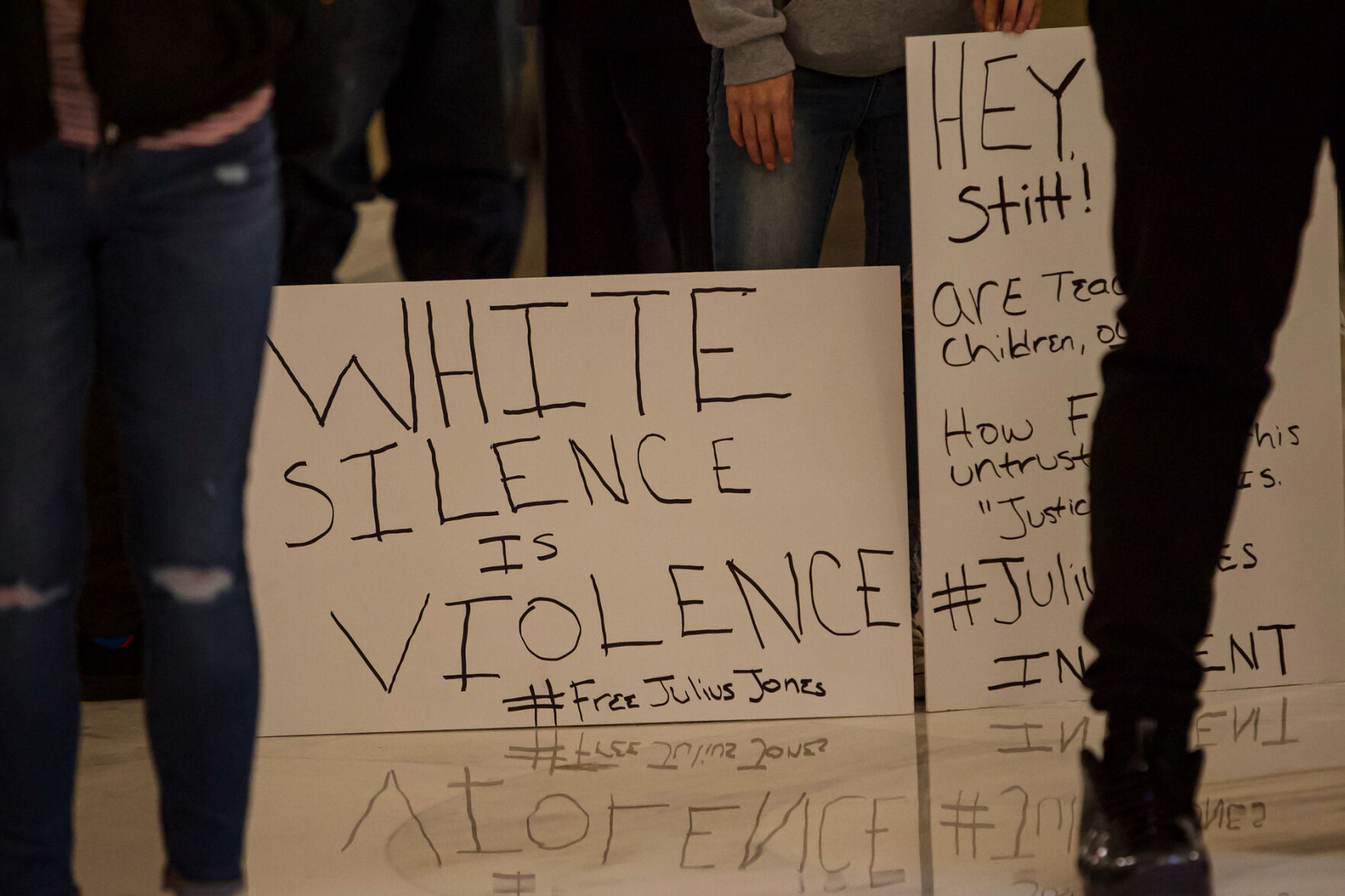 Julius Jones supporters